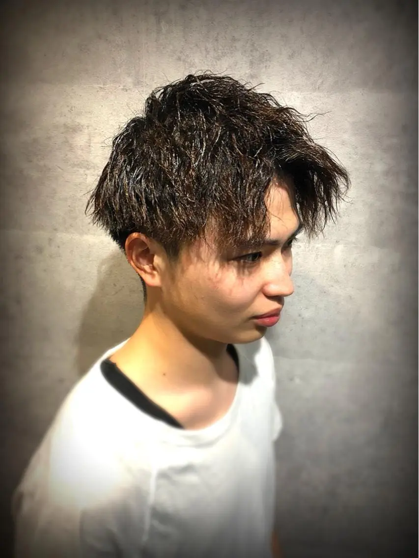 ショート パーマ メンズ 中西 将斗のヘアスタイル