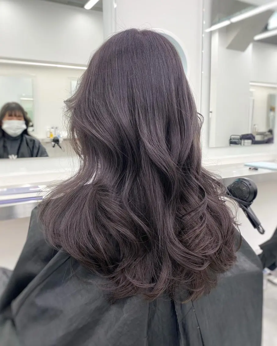 セミロング 🎠🤍LAND/ 透明感モテカラーのヘアスタイル