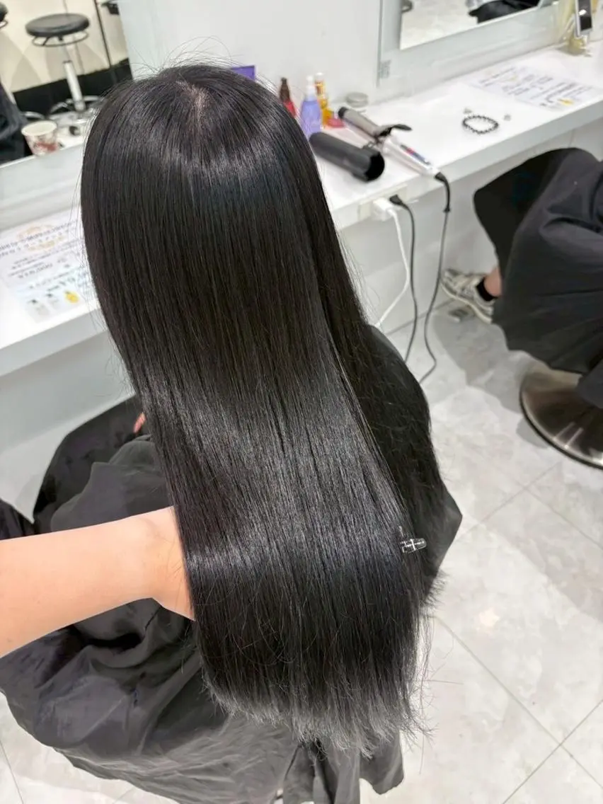 カラー カット ヘアカラー 縮毛矯正 トリートメント 韓国風🇰🇷艶髪 カラー/池袋🪞のヘアスタイル
