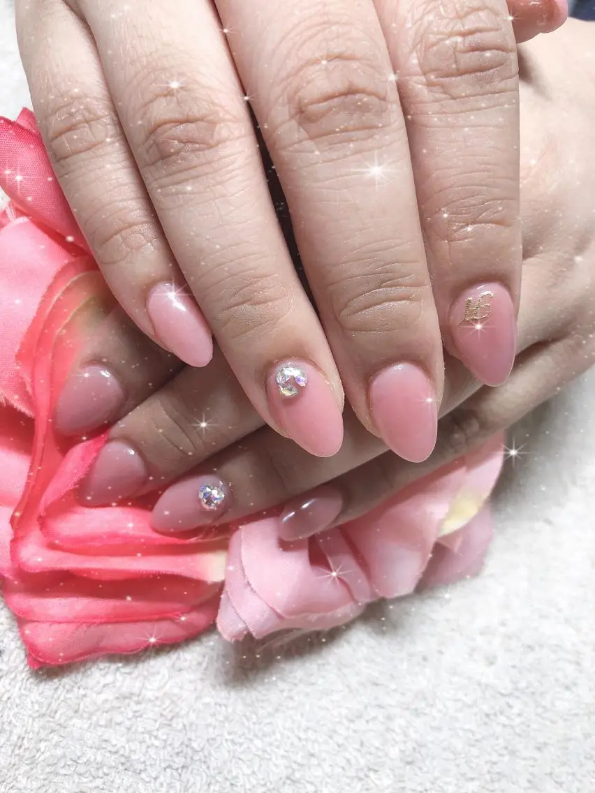 ショート ネイル ストーンネイル ハンドネイル 《LB》ラブリエ Nail&eyeのマツエク・マツパデザイン