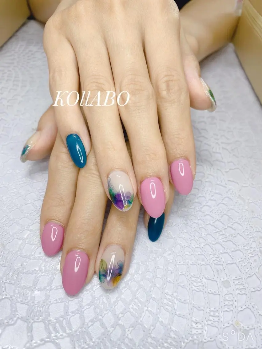 ネイル KOLLABO nailのネイルデザイン