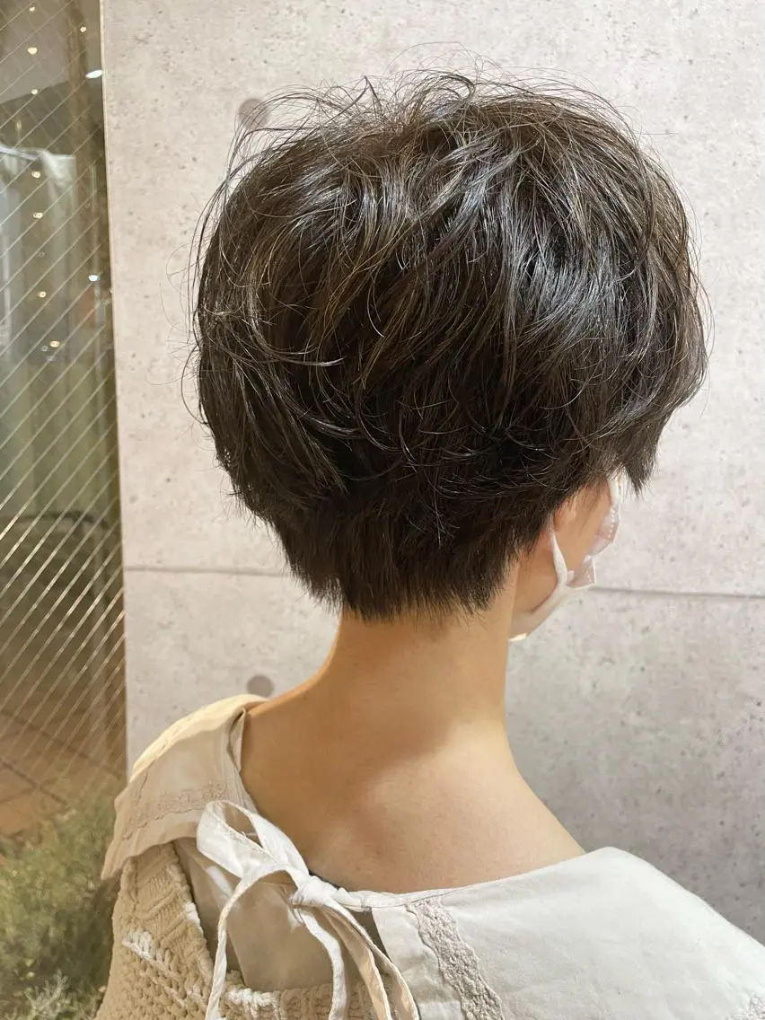 ショート パーマ sato ayaka |透明感カラー🫧のヘアスタイル