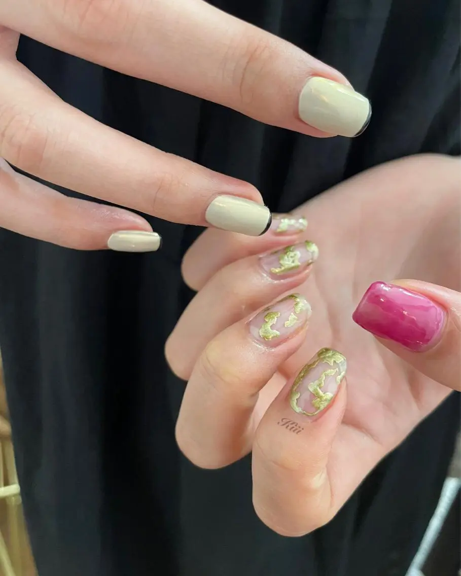 ネイル ハンドネイル フットネイル kiii.__ ✴︎*のネイルデザイン