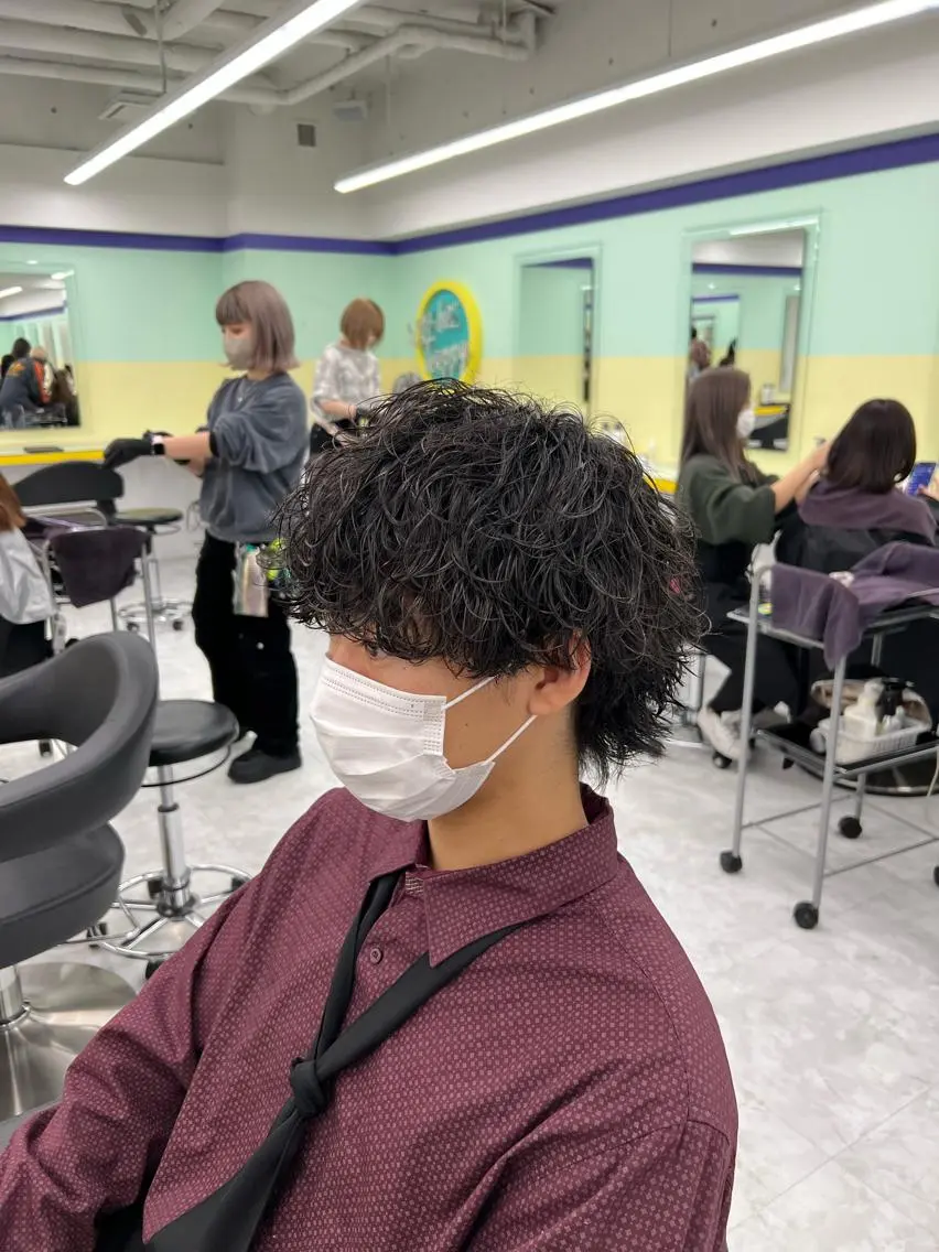 ショート カラー パーマ ヘアアレンジ メンズ キッズ ネイル マツエク・マツパ アイブロウ アップバング センターパート メンズハイライト マッシュ メンズパーマ 🔷横浜1のパーマ 職人🔷将太郎のヘアスタイル