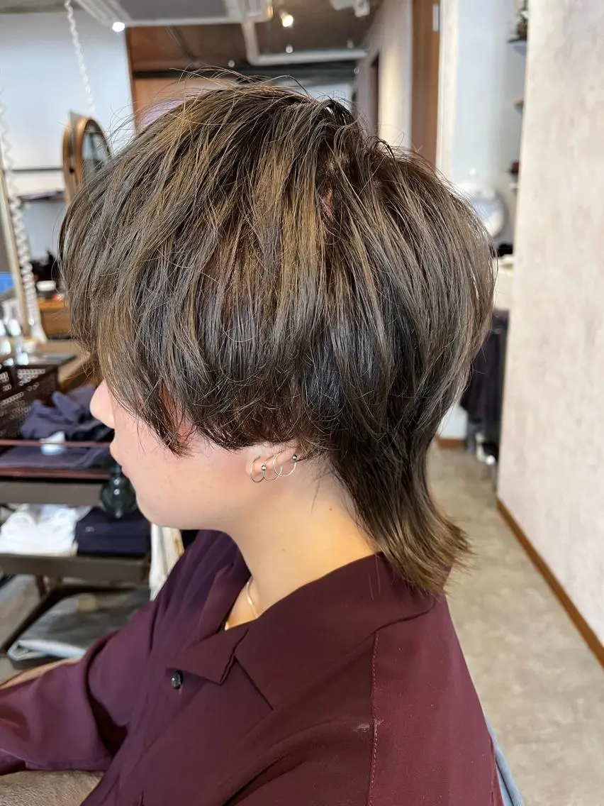 ショート カラー メンズ 透明感カラー 佐藤槙哉 サトウシンヤのヘアスタイル