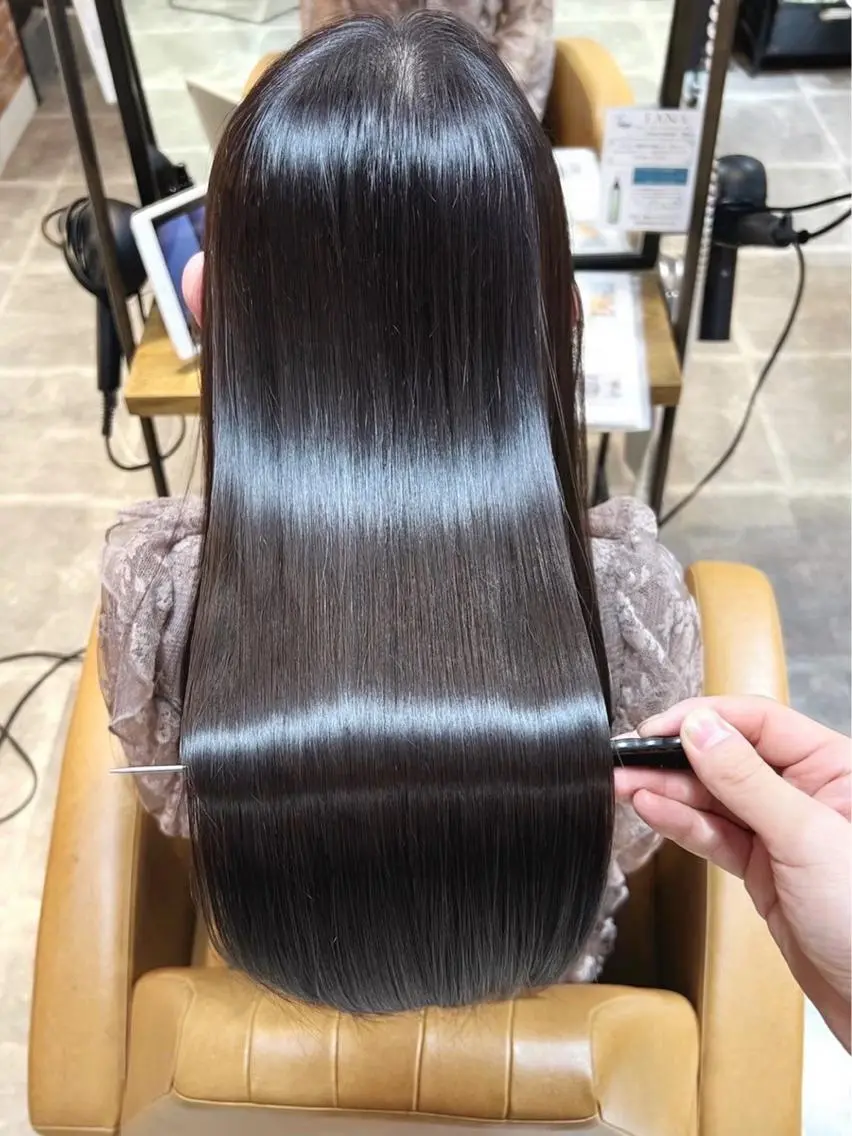 ロング カラー 縮毛矯正 トリートメント ‎🤍髪質改善‎🤍 レイヤーカット‎🤍のヘアスタイル