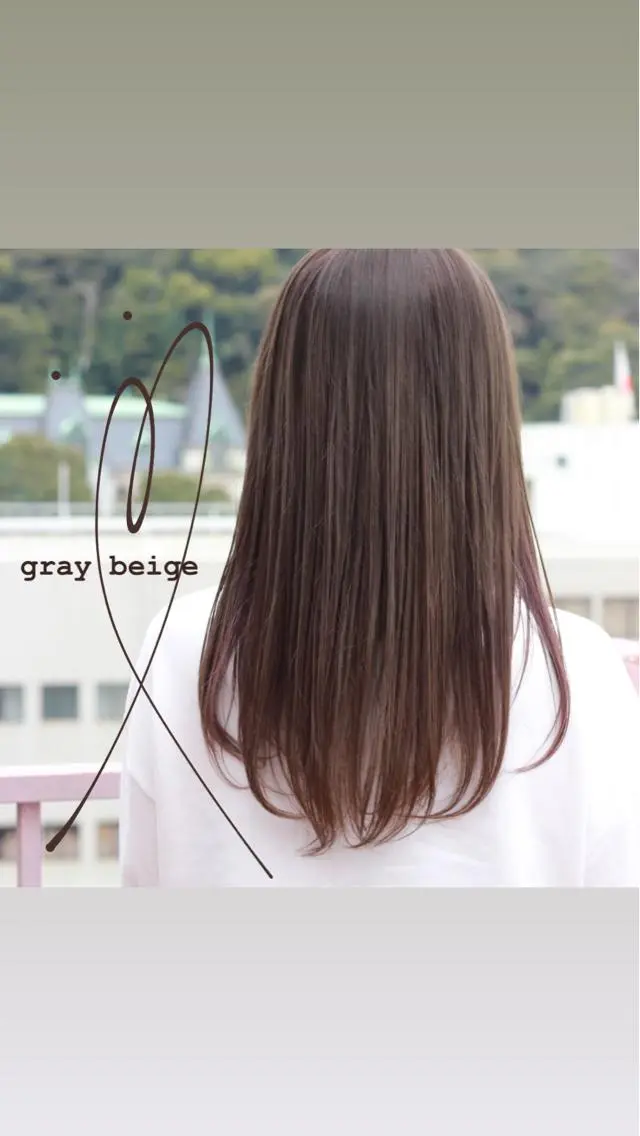 セミロング カラー グレージュ Viage （ビアージュ）のヘアスタイル