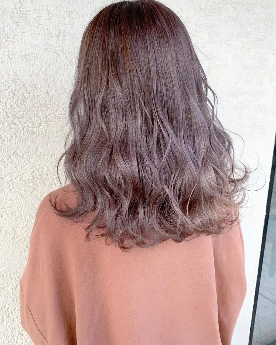 ミディアム カラー 艶髪・酸性ストレート フリツのヘアスタイル