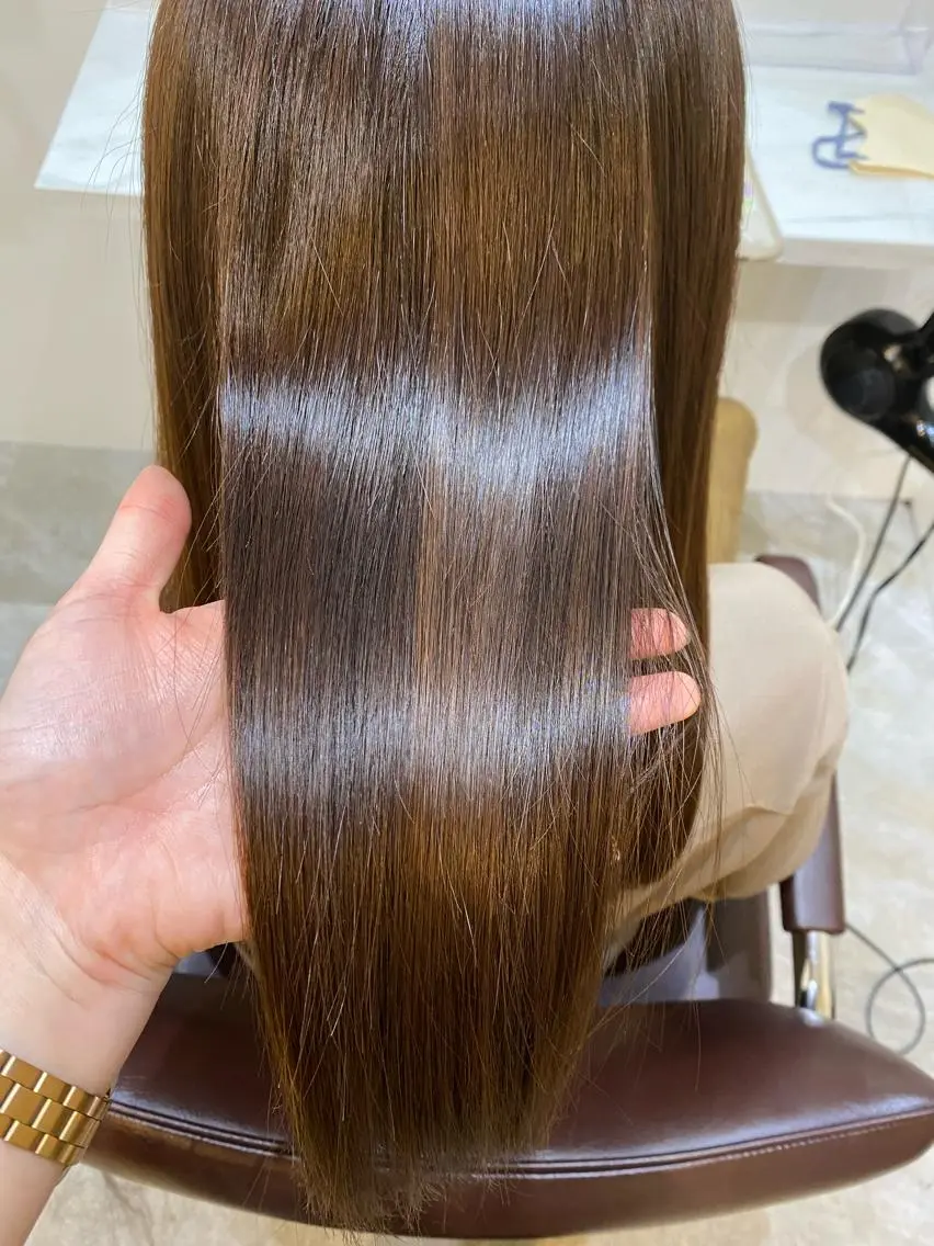 セミロング カット ヘアカラー トリートメント 【髪質改善 艶髪】 布川 莉穂のヘアスタイル