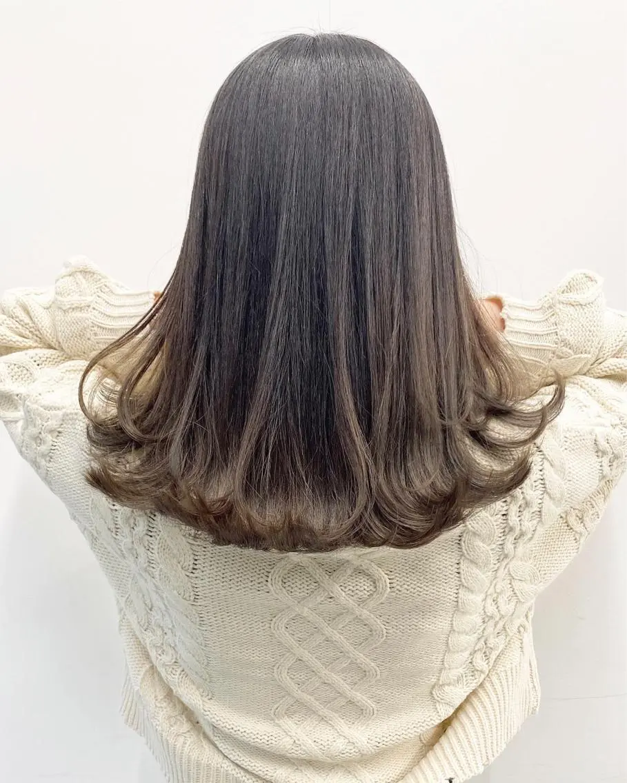 セミロング カラー パーマ ヘアアレンジ 【公式】amble luxe池袋東口🩷のヘアスタイル