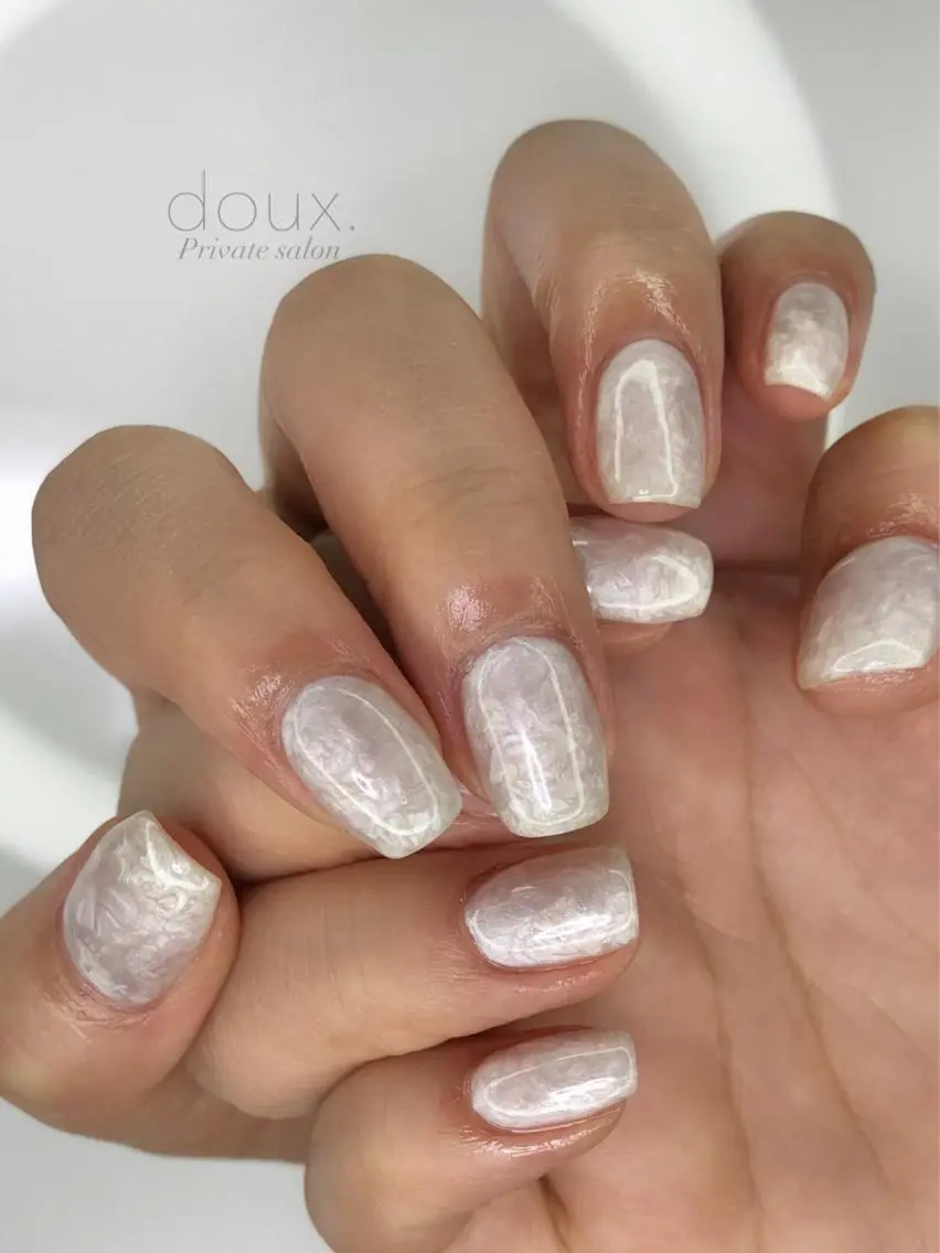 ネイル 氷ネイル・うるうるネイル 韓国ネイル マグネットネイル ワンカラーネイル 夏ネイル doux. nailのネイルデザイン
