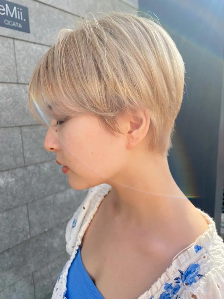ショート カラー カット 縮毛矯正 美髪ストレート 川本雄己のヘアスタイル