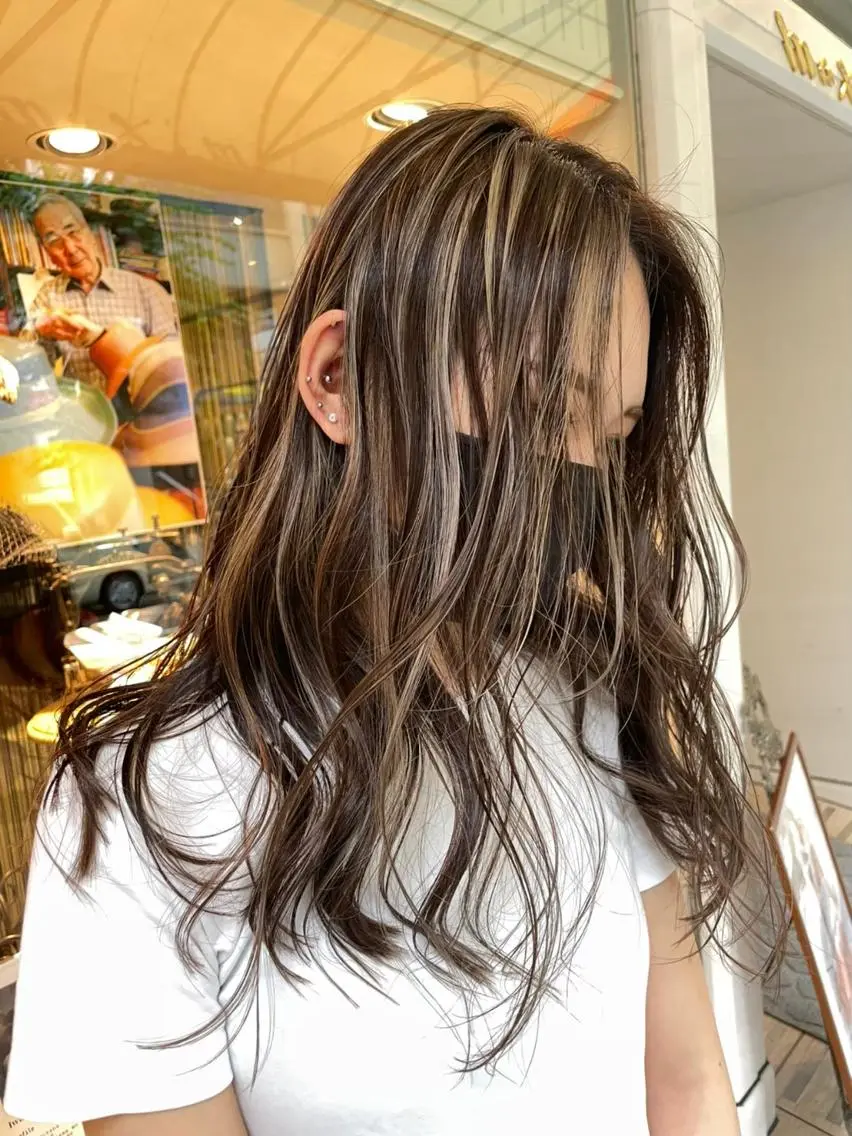 ロング 外国人風カラー ハイライト 髪質改善 似合わせカット トリートメント saho .のヘアスタイル