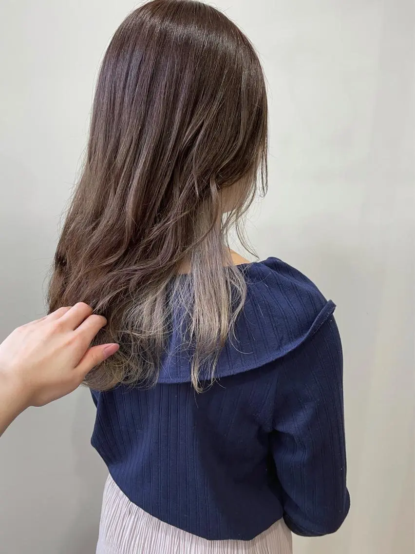 カラー white.梅田 デザインカラー🦄のヘアスタイル