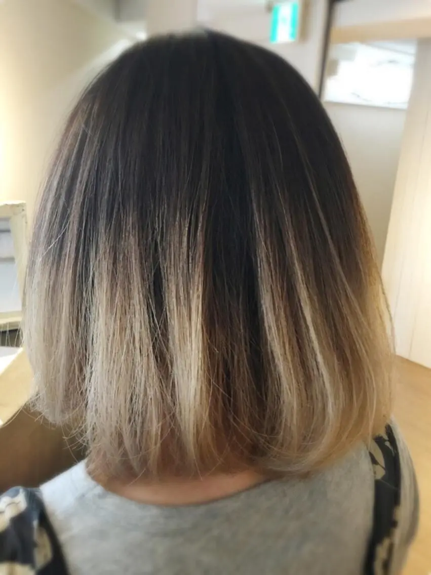 ショート カラー グラデーションカラー ボブ MODE K's塚口 かどやのヘアスタイル
