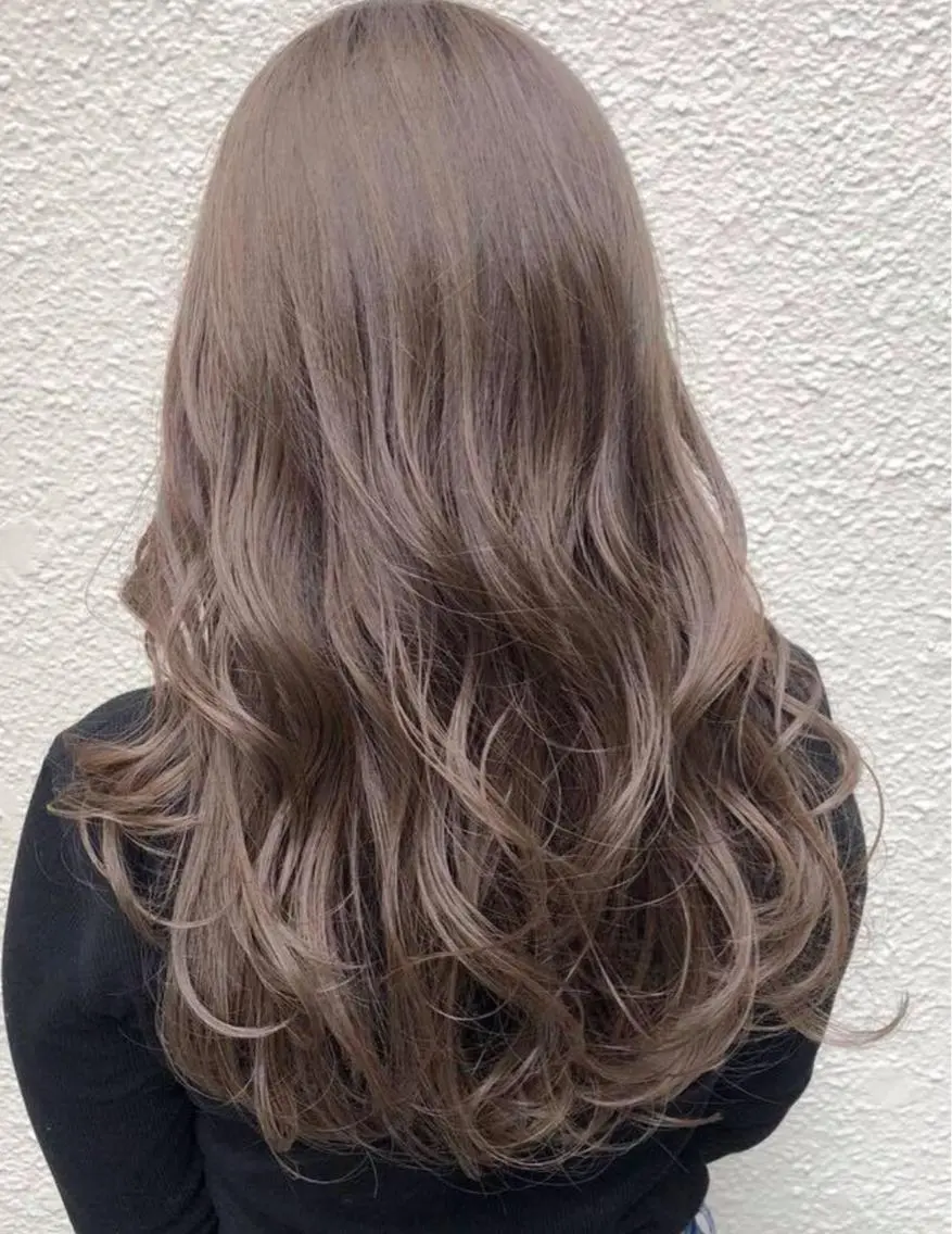 ロング パーマ レイヤーカット デジタルパーマ カット ヘアカラー パーマ トリートメント ヘッドスパ 💎KINUJO が買える美容室のヘアスタイル