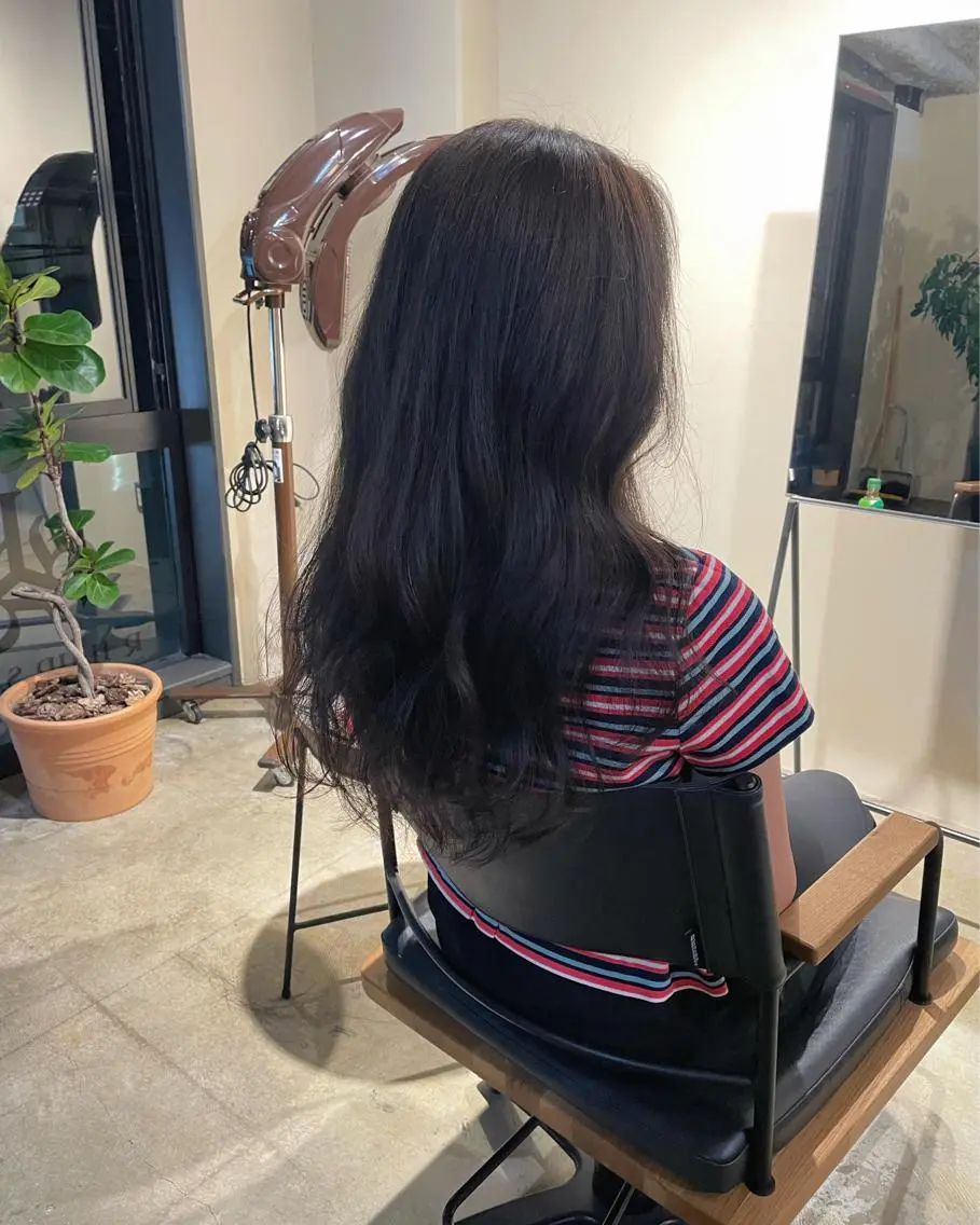 ロング レイヤーカット RHAIRSALON 西山梓のヘアスタイル