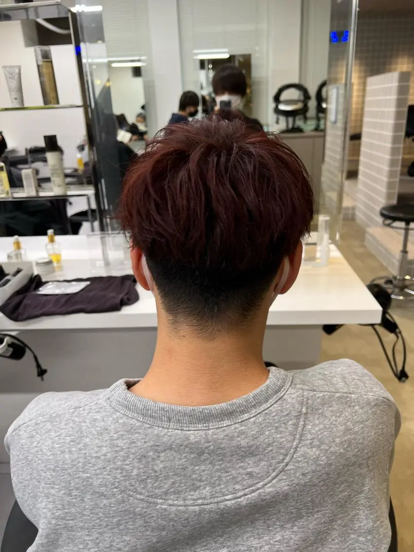 ショート カラー パーマ メンズ センターパート メンズ韓国風 韓国マッシュ マッシュウルフ マッシュ メンズパーマ特化 TAIGAのヘアスタイル