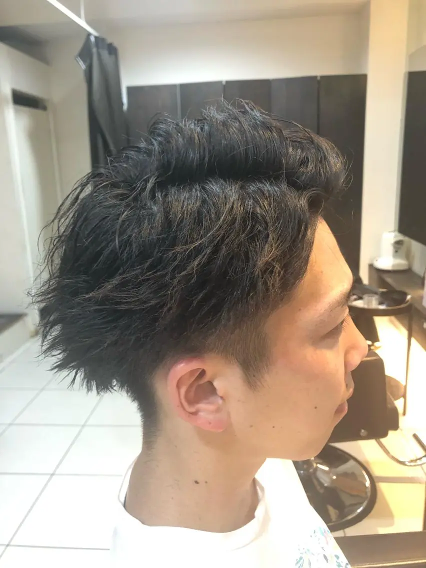 ショート パーマ メンズ メンズパーマ カット パーマ カ レラのヘアスタイル