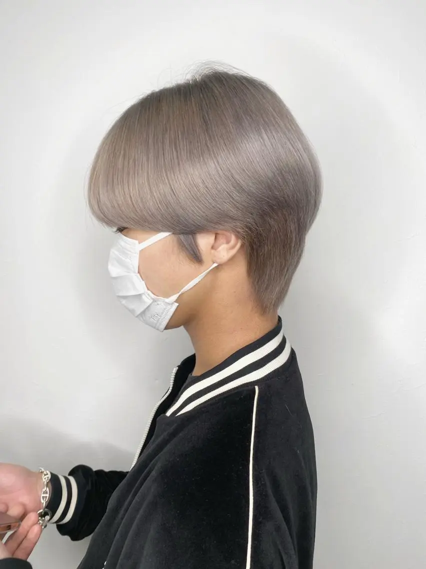 ショート ヘアカラー 🔥金山 諒平🔥のヘアスタイル