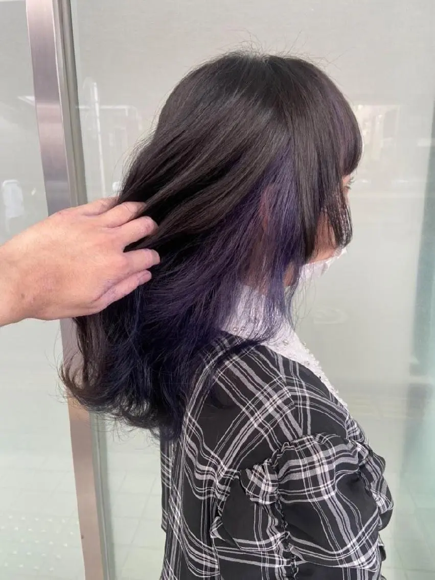 セミロング カラー ブリーチ ブルーカラー ブルーラベンダー ケアブリーチ インナーカラー あらげ 🌈推しカラー🌈ᵕのヘアスタイル