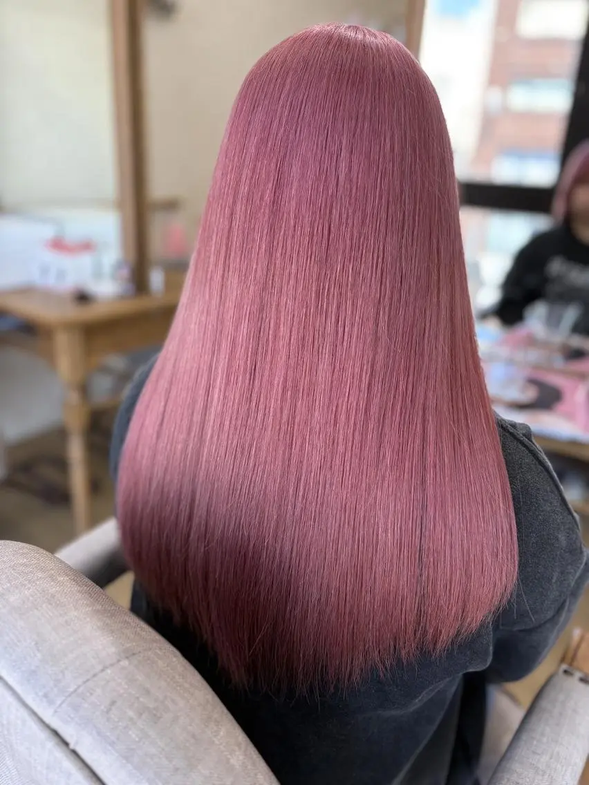 ロング Mirashy 成田のヘアスタイル