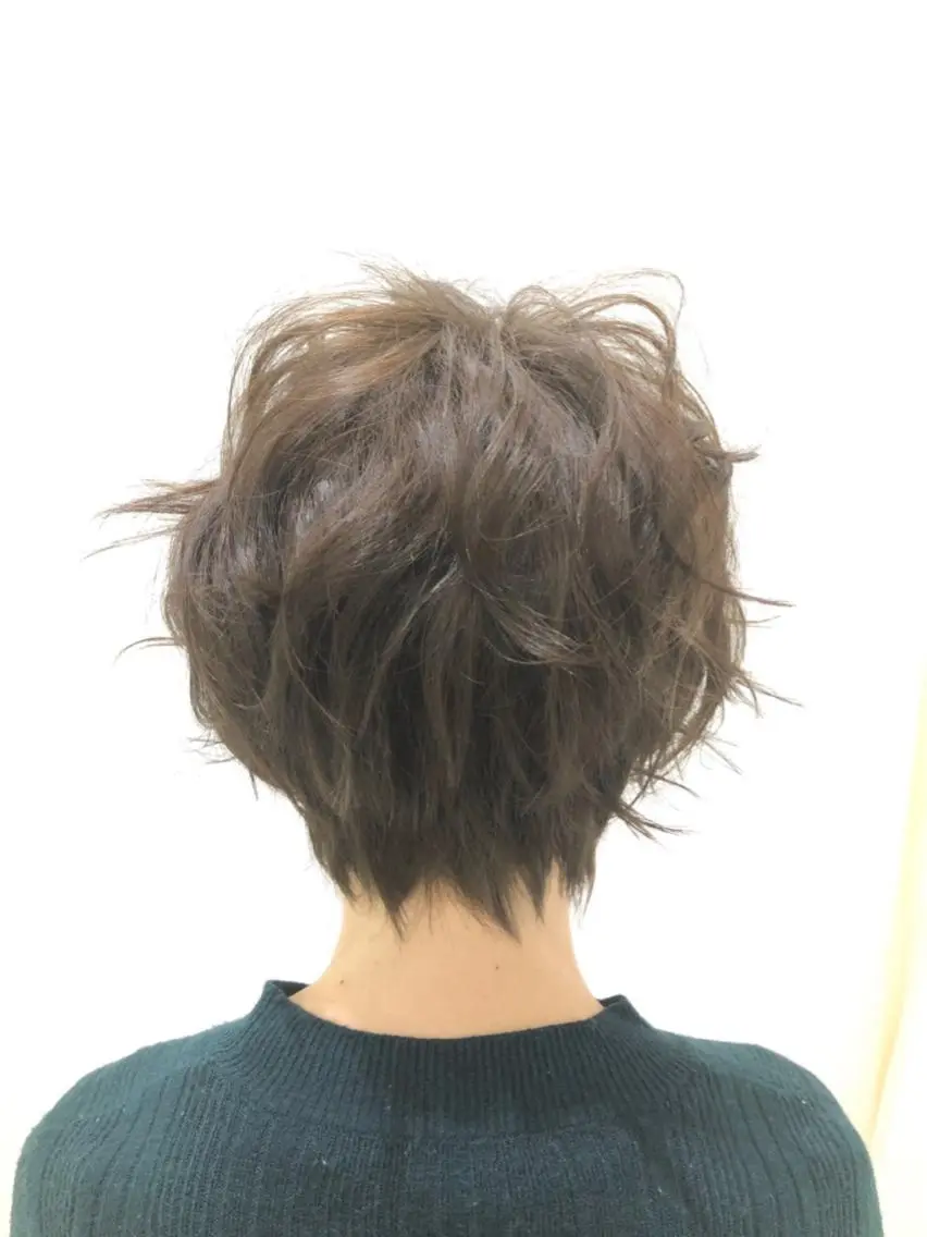 ショート ショートボブ ハンサムショート ボブ ショートヘア 小顔カット ヘアカラー トリートメント ヘッドスパ 上田 篤史のヘアスタイル