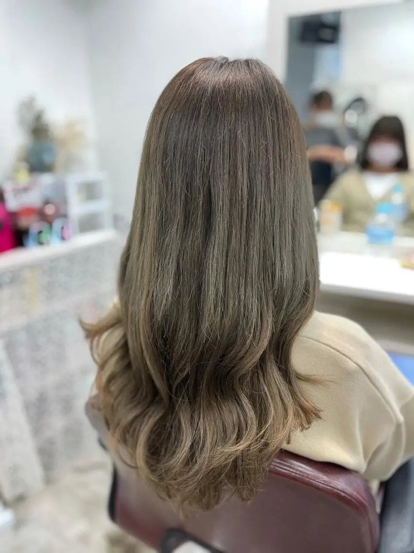 ロング カラー カット エクステ ヘアセット 韓国ヘア🤍髪質改善 🇰🇷AKANEのヘアスタイル