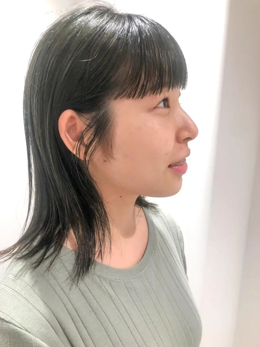 ミディアム カラー アッシュ オリーブアッシュ カット ヘアカラー トリートメント センスをお届けします 大谷将生infpのヘアスタイル