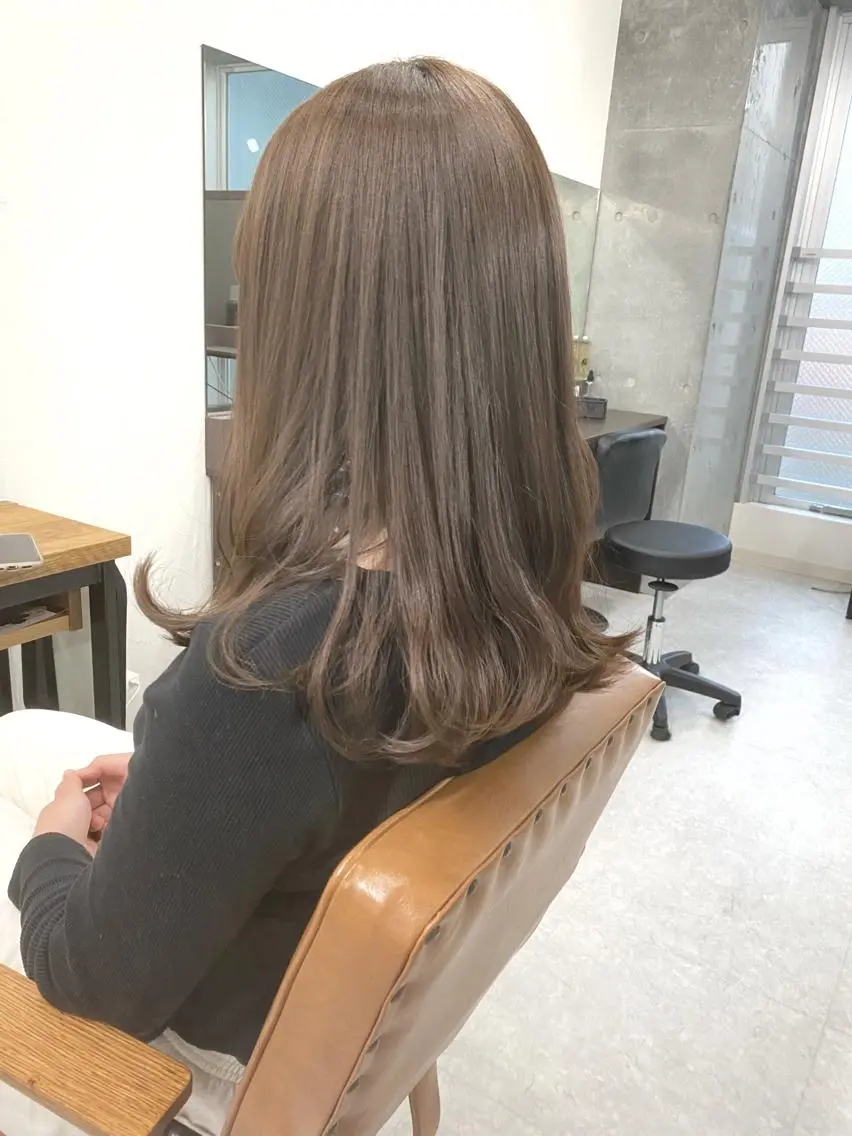 ミディアム カラー ヘアアレンジ 🌷FUKA🌷 まろやかハイトーンのヘアスタイル