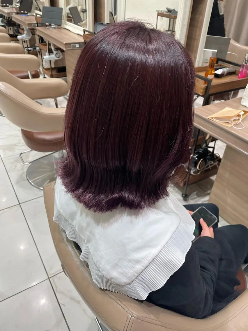 ミディアム カラー カット ヘアカラー 韓国透明感カラー🌀 yuukiのヘアスタイル