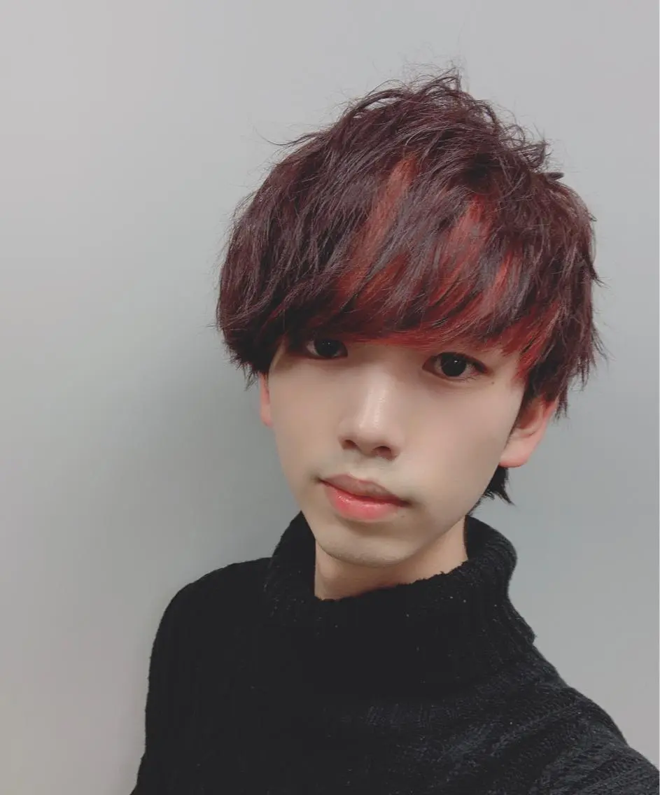 ショート カラー メンズ マッシュ ツーブロック 🍁ダブルカラー 🍁凌平のヘアスタイル