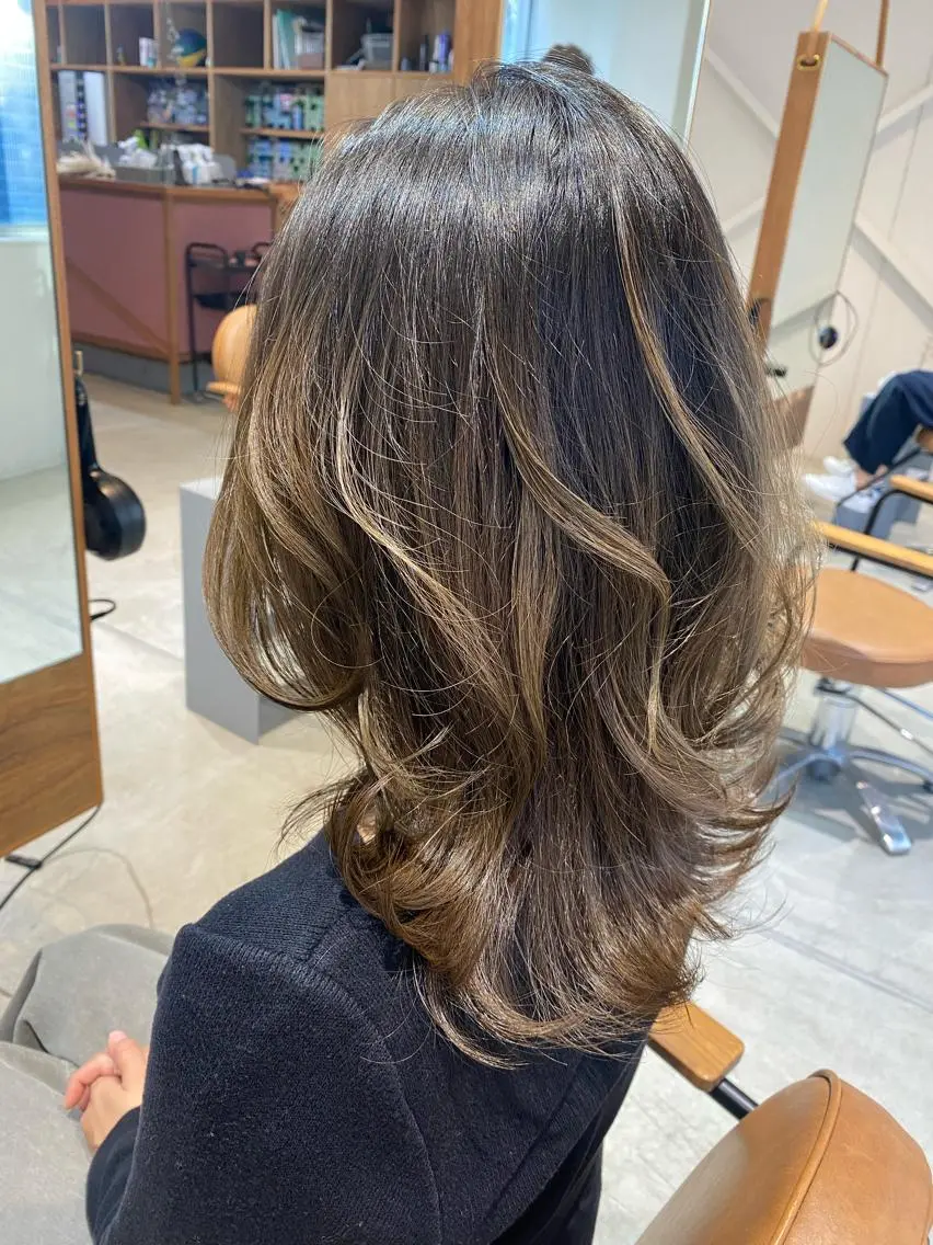セミロング 似合わせレイヤー 阿波座/ふじむらのヘアスタイル