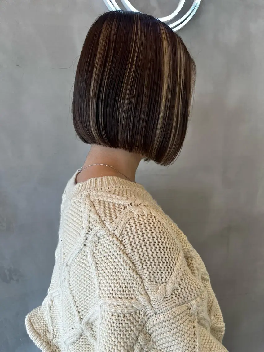 ミディアム 縮毛矯正ボブ&顔まわ レイヤー♡TOMOEのヘアスタイル