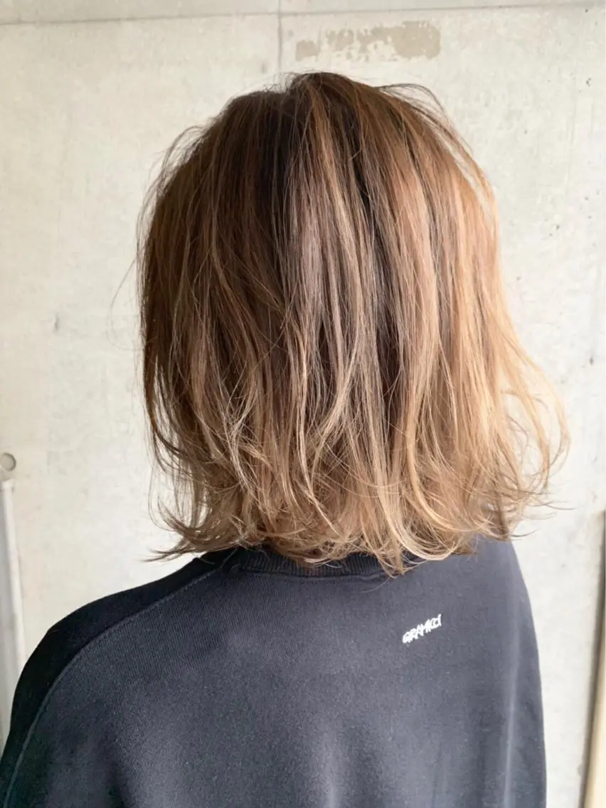 カラー 東 みのりのヘアスタイル