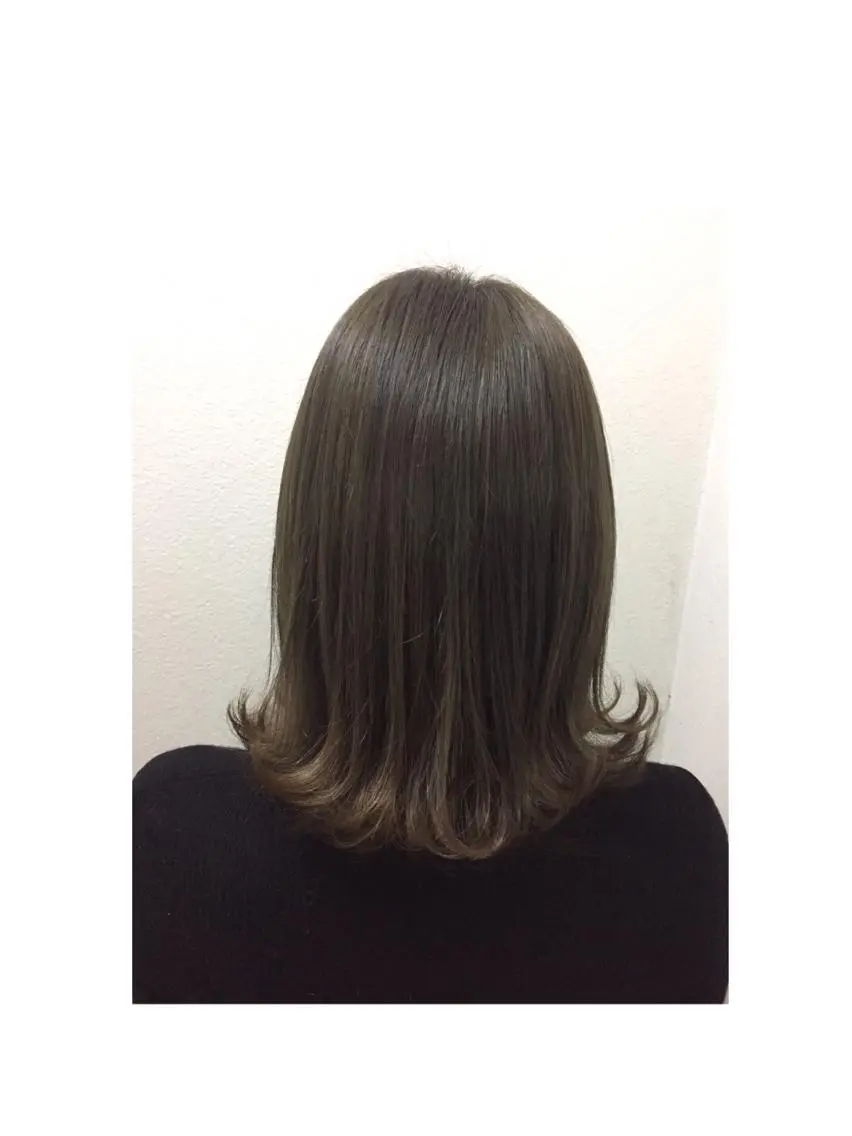 ミディアム カラー ヘアカラー トリートメント shi hoのヘアスタイル