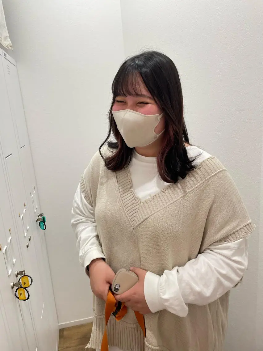 ミディアム カット ヘアカラー 山本 愛永のヘアスタイル