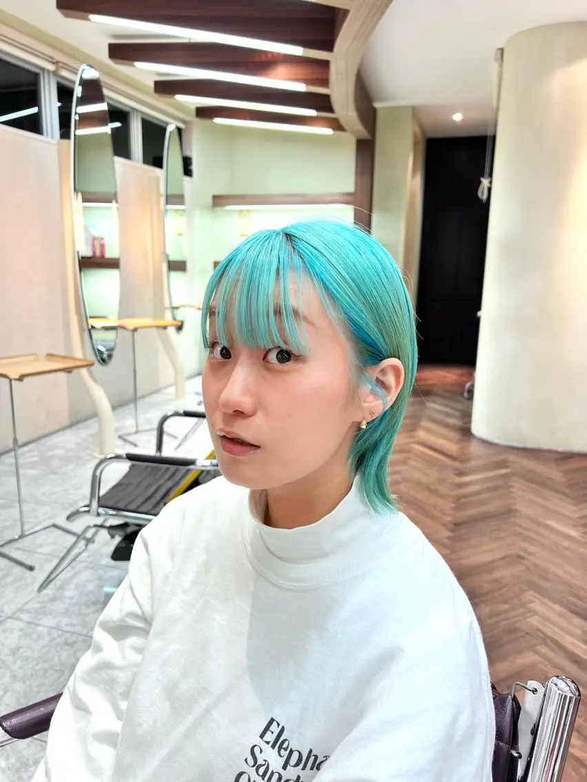ショート カラー tokute Takahashiのヘアスタイル