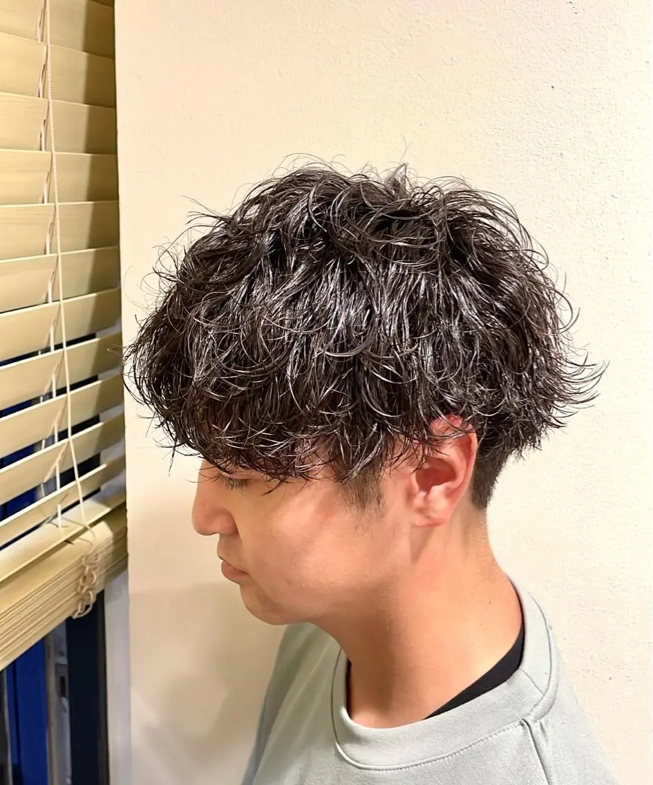 メンズ メンズブリーチ メンズインナーカラー メンズ韓国風 マッシュ メンズパーマ カット パーマ 大宮/メンズパーマ 関勇也のヘアスタイル