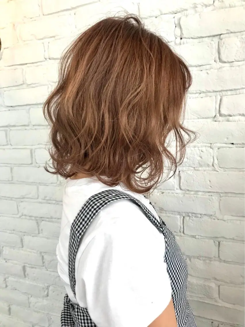 ミディアム カラー ニュアンスパーマ/ レイヤー/茶屋町のヘアスタイル