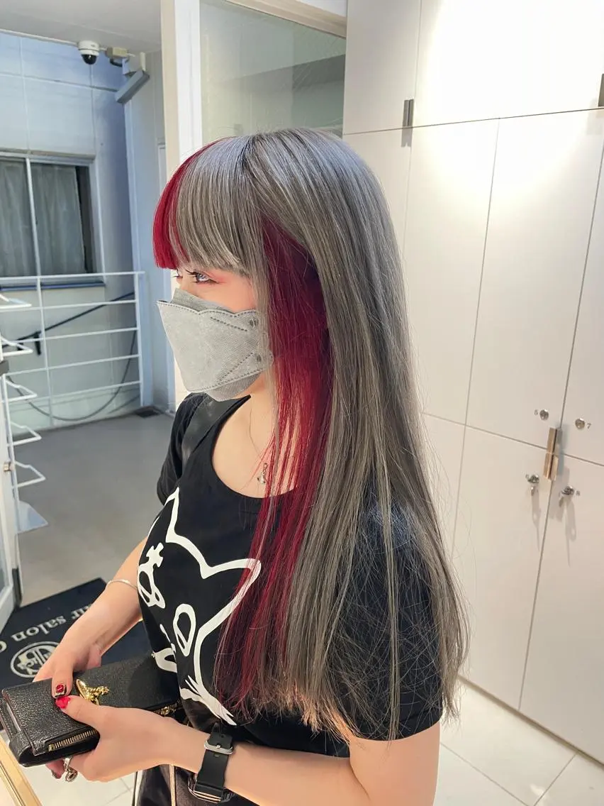 ロング カラー ヘアアレンジ レッドカラー シルバー ヘアカラー トリートメント ヘッドスパ ヘアセット 艶カラー✨縮毛矯正✨ 翁長孝輔のヘアスタイル
