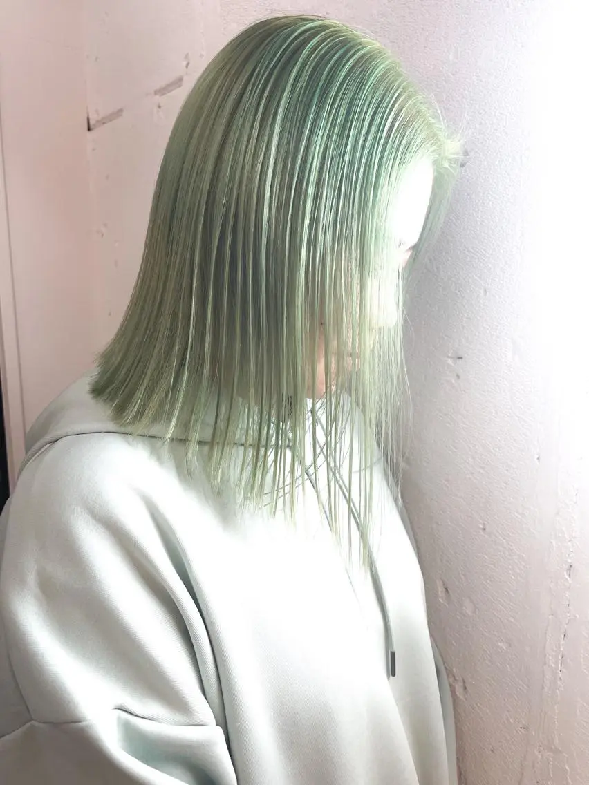 セミロング ヘアカラー ショート✨ボブ✨代表 新田見美仁のヘアスタイル