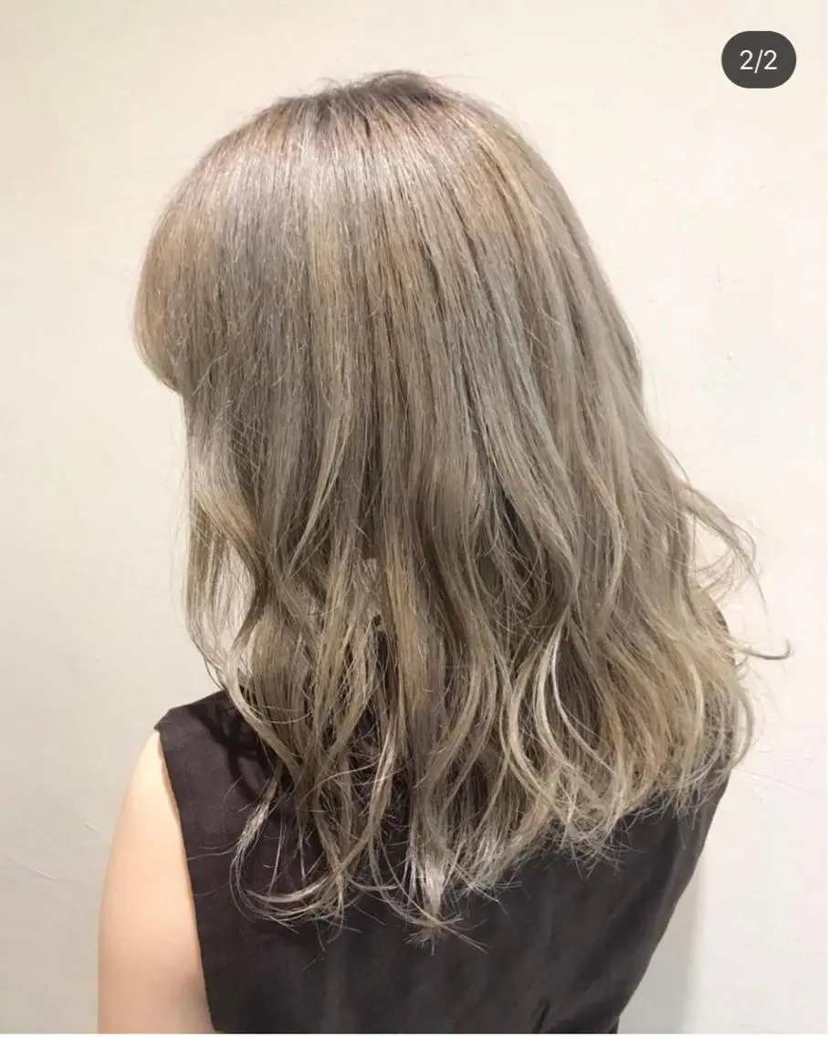 ミディアム カラー 矢田 沙希のヘアスタイル