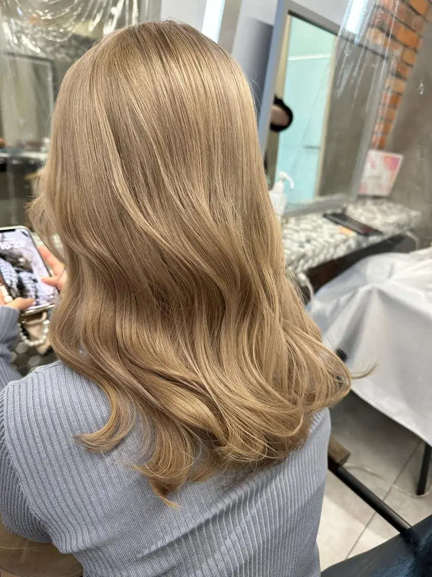 ミディアム quill クイル　ツボイタクマのヘアスタイル