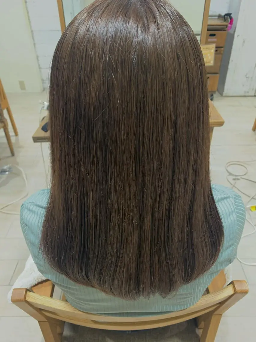 ロング 勝野 優佳のヘアスタイル