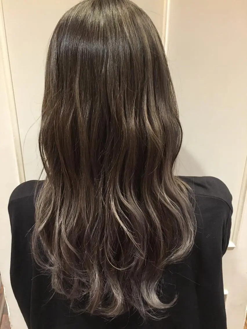 ロング カラー ヘアアレンジ ハイライトカラー ハイライト rico_by ヘアとアイブロウの眉毛・アイブロウイメージ
