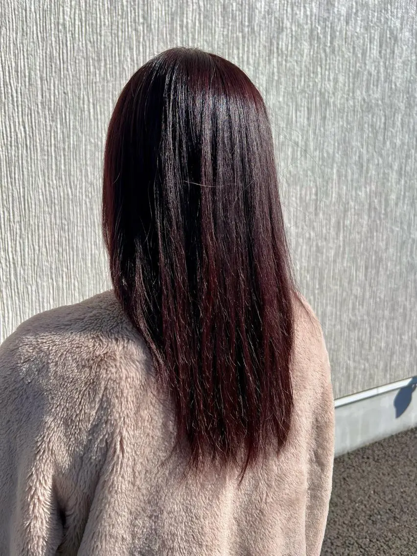 セミロング カラー ブリーチ ブリーチなしカラー パープルカラー cyan Amiのヘアスタイル
