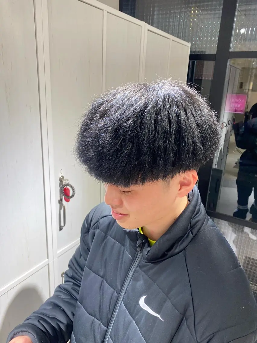 ショート カラー メンズ カット ヘアカラー 縮毛矯正とレイヤー カット/杉村凜汰郎のヘアスタイル