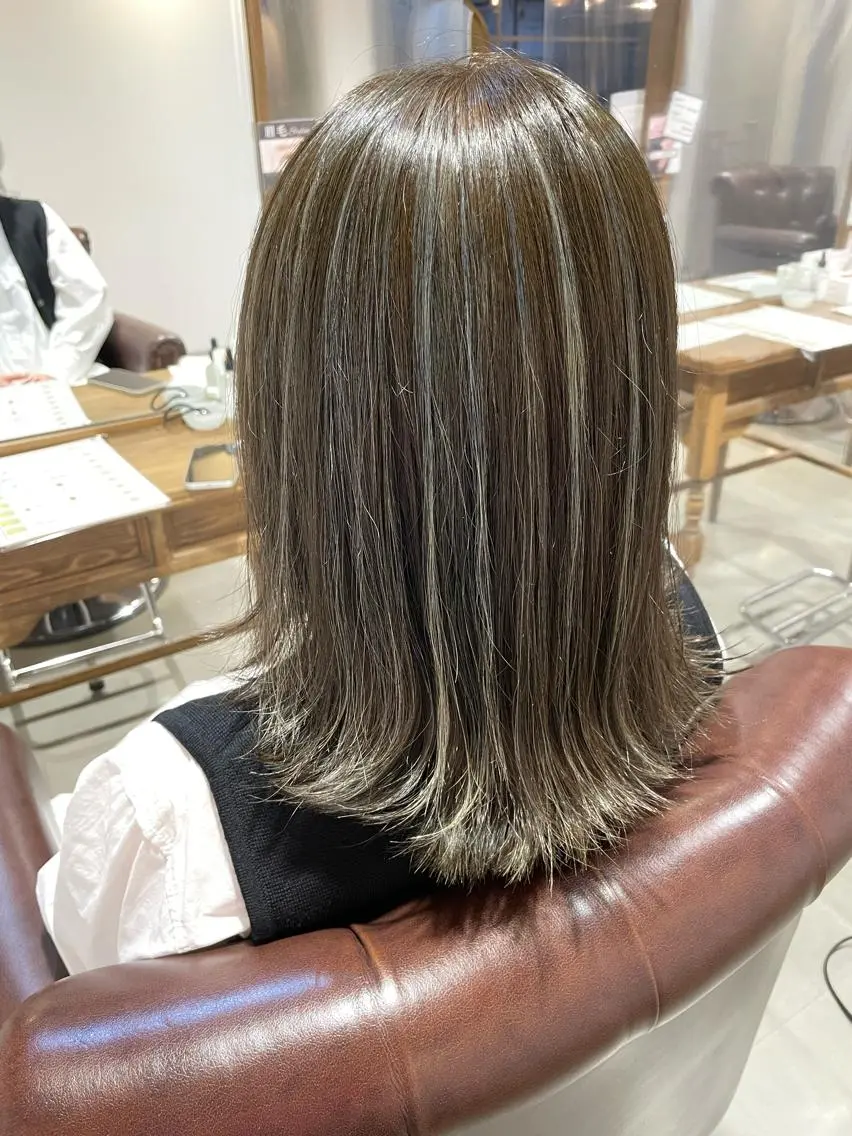 ミディアム カラー パーマ ヘアアレンジ キッズ カット ヘアカラー トリートメント 韓国♡ハイライト ♡YURIのヘアスタイル