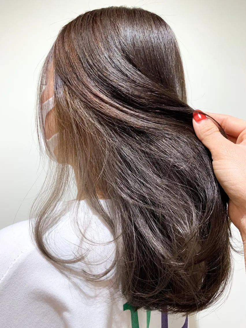 ロング カラー アディクシーカラー ブリーチ イヤリングカラー グラデーションカラー ハイライトカラー カット ヘアカラー トリートメント ブリーチなしカラー 🌿脇黒丸 彩のヘアスタイル
